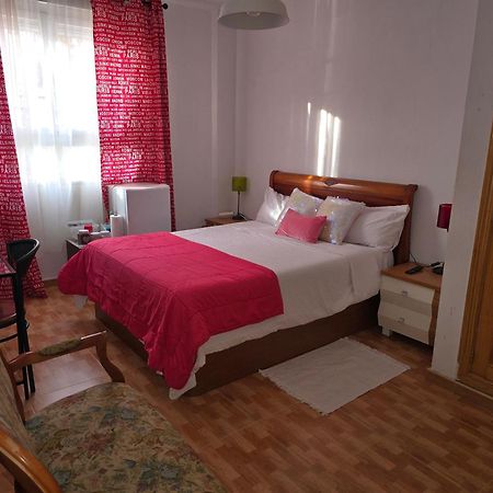 Acogedoras Habitaciones En מדריד מראה חיצוני תמונה