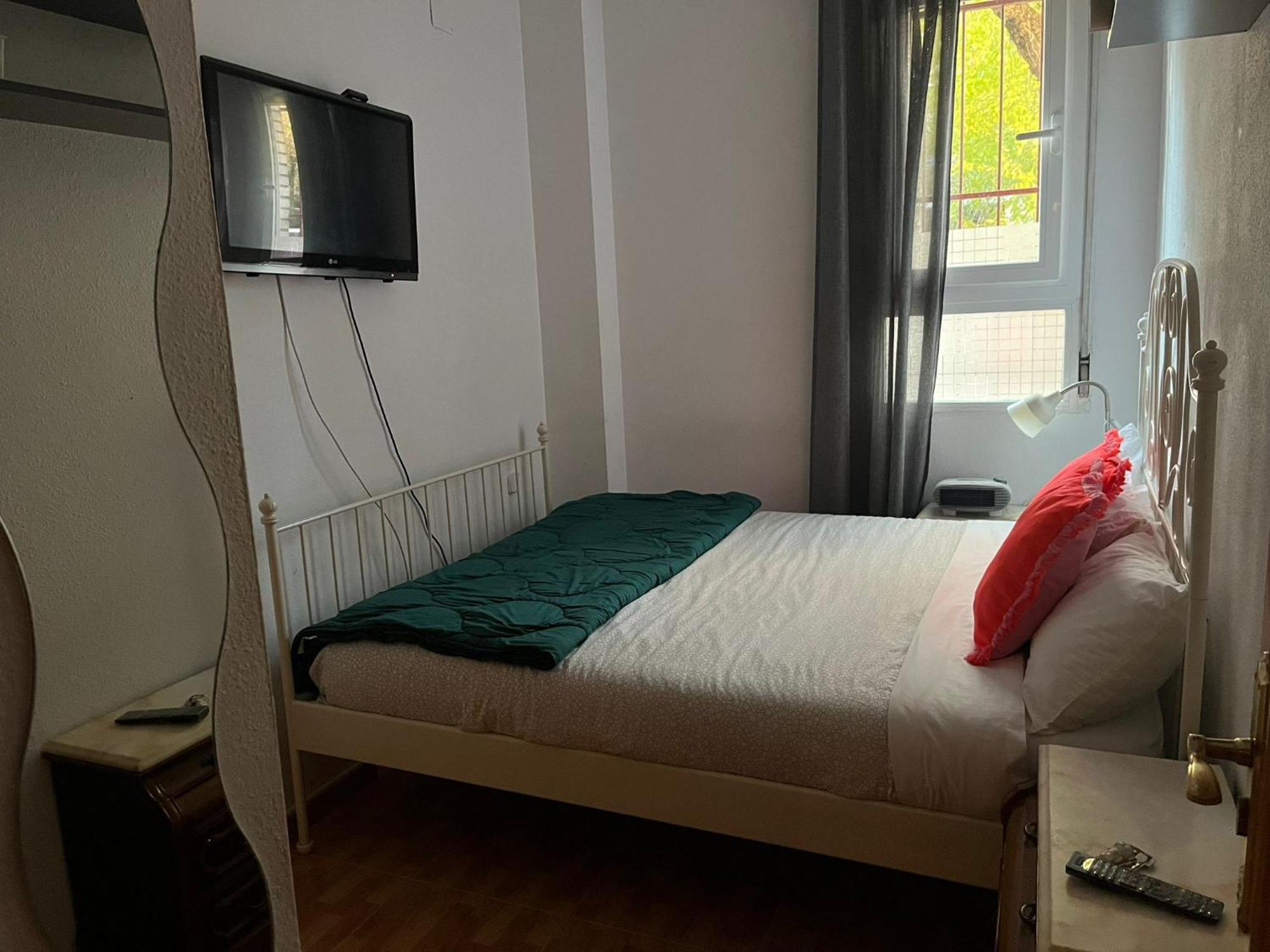 Acogedoras Habitaciones En מדריד מראה חיצוני תמונה