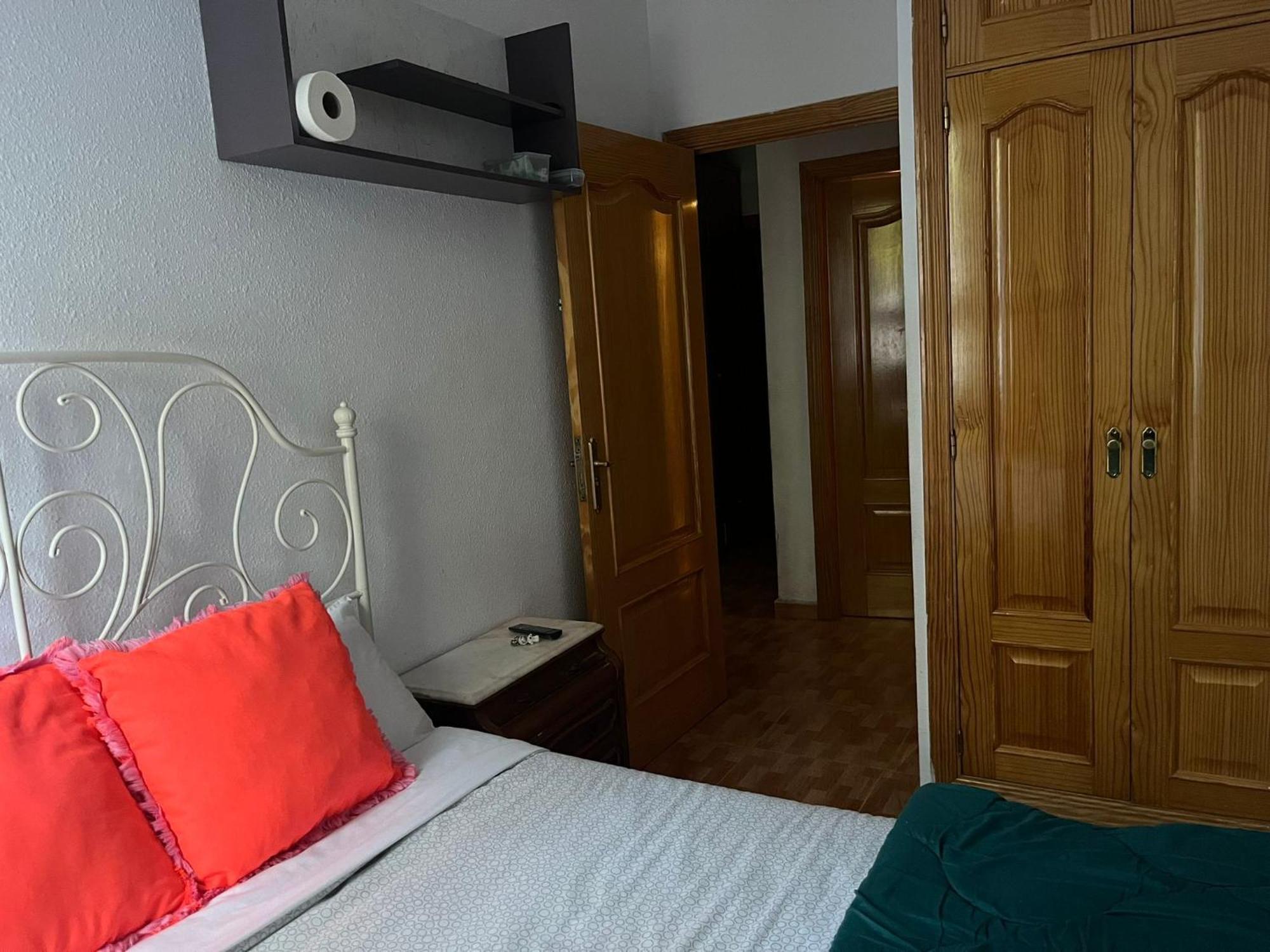 Acogedoras Habitaciones En מדריד מראה חיצוני תמונה