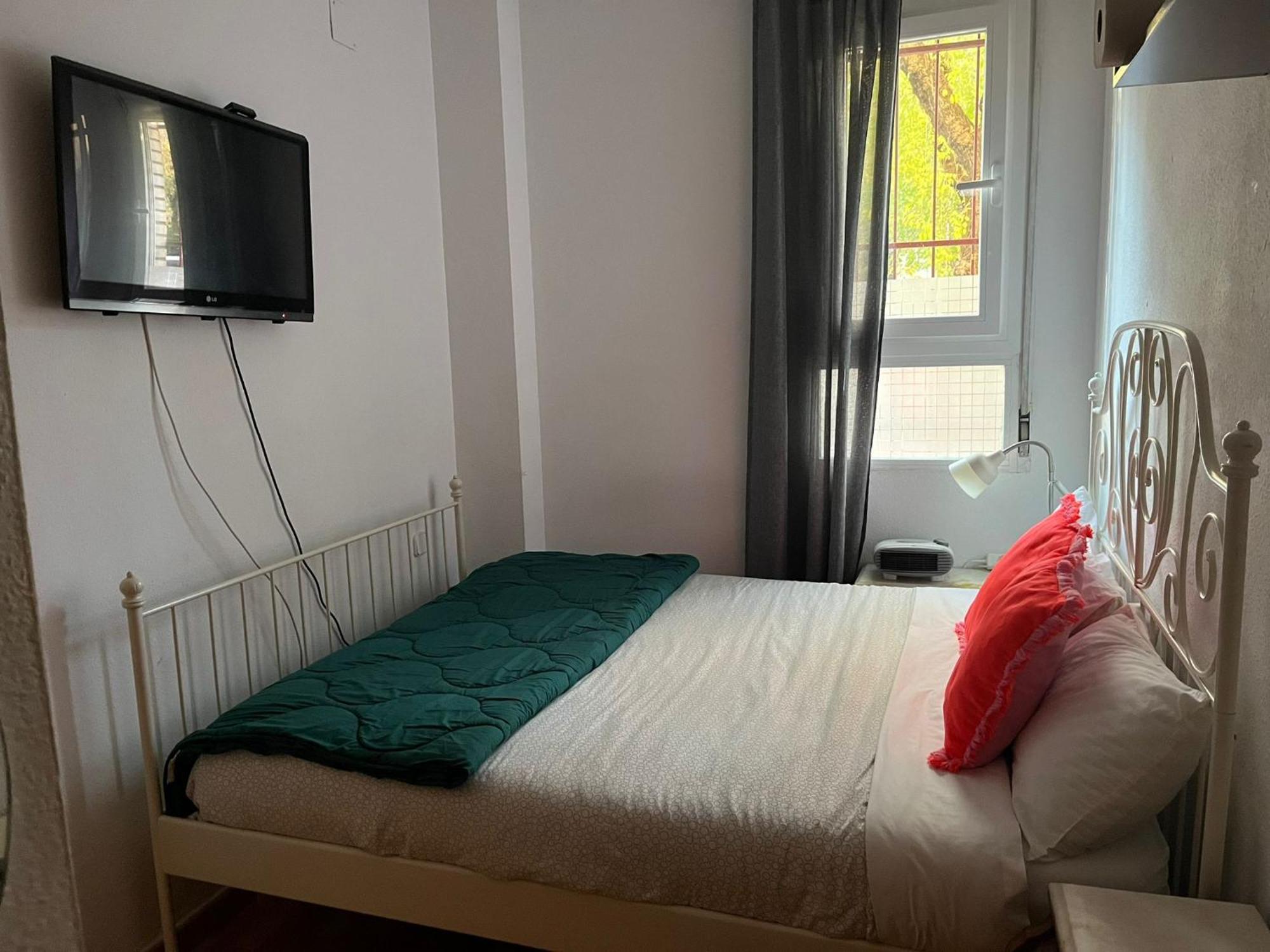 Acogedoras Habitaciones En מדריד מראה חיצוני תמונה