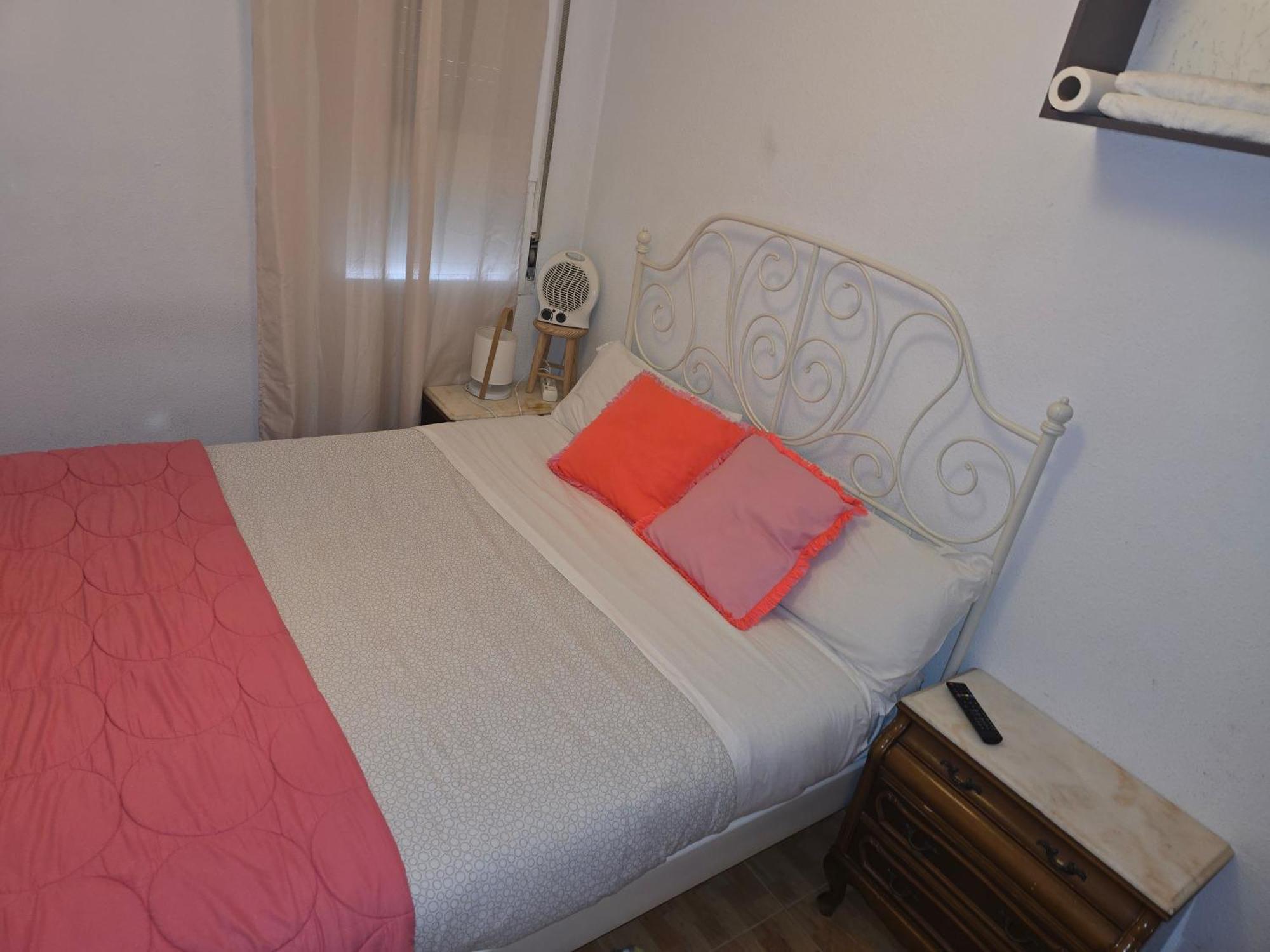 Acogedoras Habitaciones En מדריד מראה חיצוני תמונה