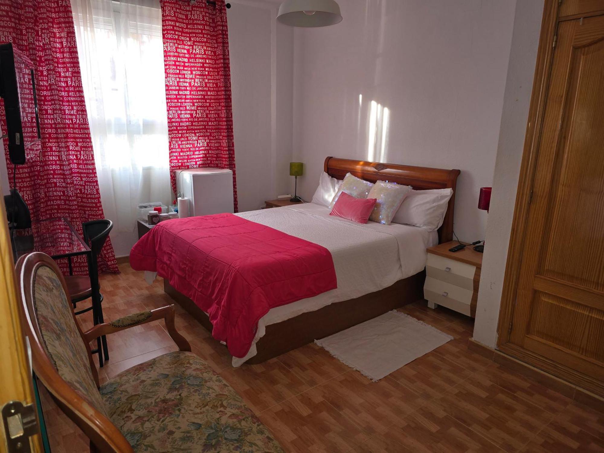 Acogedoras Habitaciones En מדריד מראה חיצוני תמונה